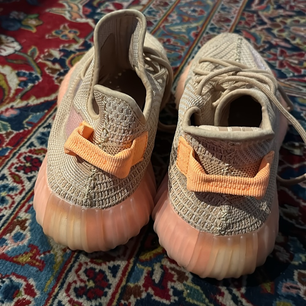 Adidas Yeezy boots - Picture 6 of 6